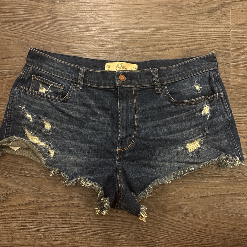 Hollister Vintage Dark Wash Distressed Denim Women Short Shorts